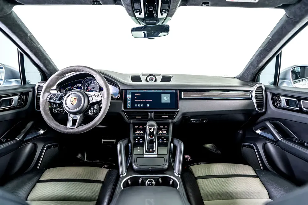 Porsche Cayenne Turbo-GCC-Warranty  Service Contract Until 11/2027-High Specifications - Image 10