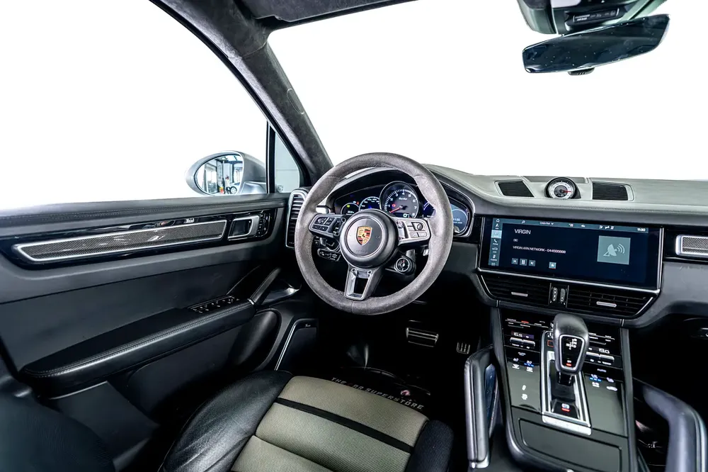Porsche Cayenne Turbo-GCC-Warranty  Service Contract Until 11/2027-High Specifications - Image 11