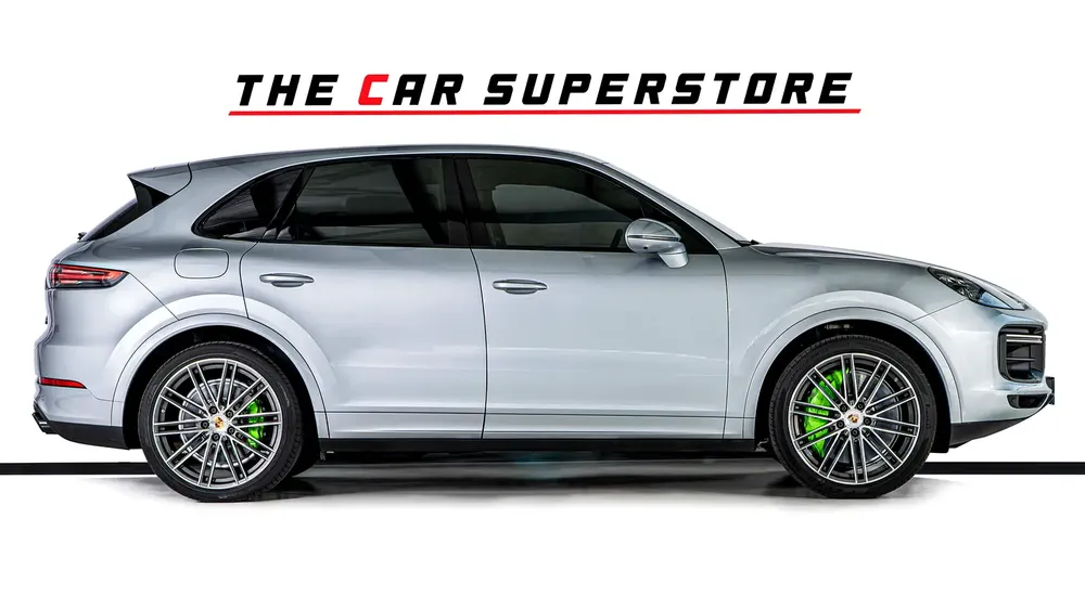Porsche Cayenne Turbo-GCC-Warranty  Service Contract Until 11/2027-High Specifications - Image 9
