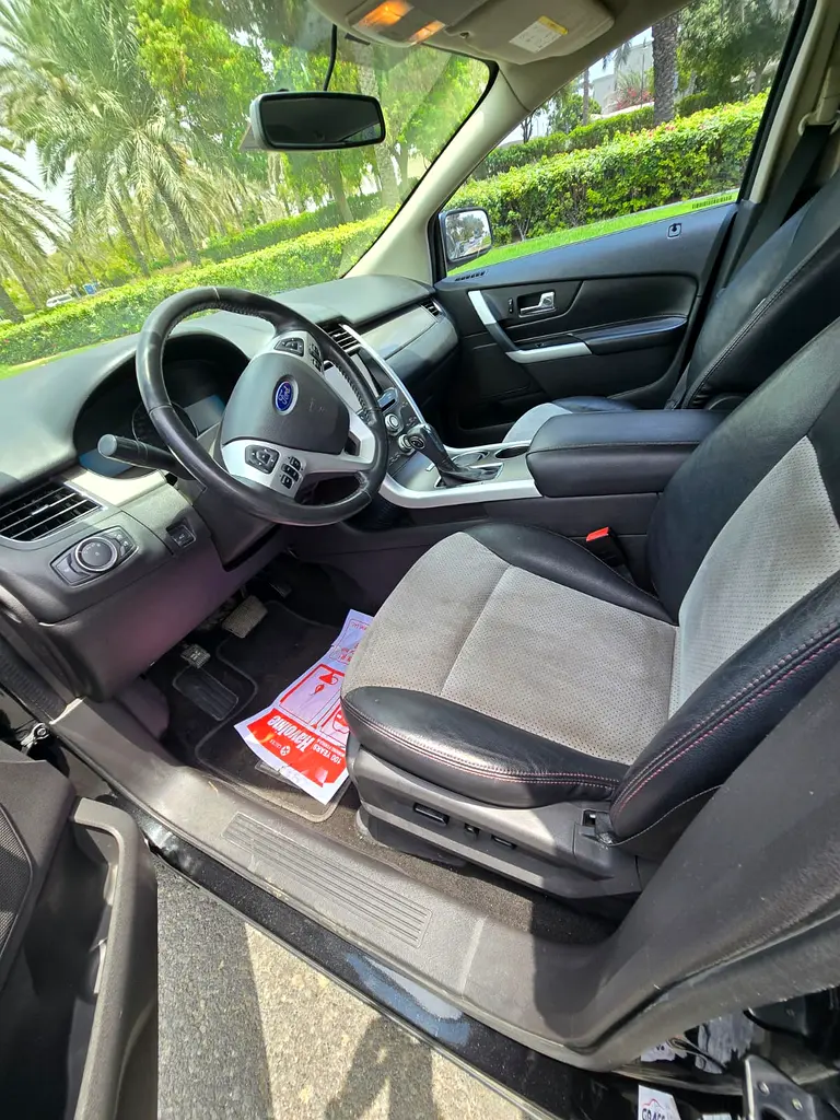 Ford Edge SEL 2014 - GCC Specs - Well Maintained - Image 11