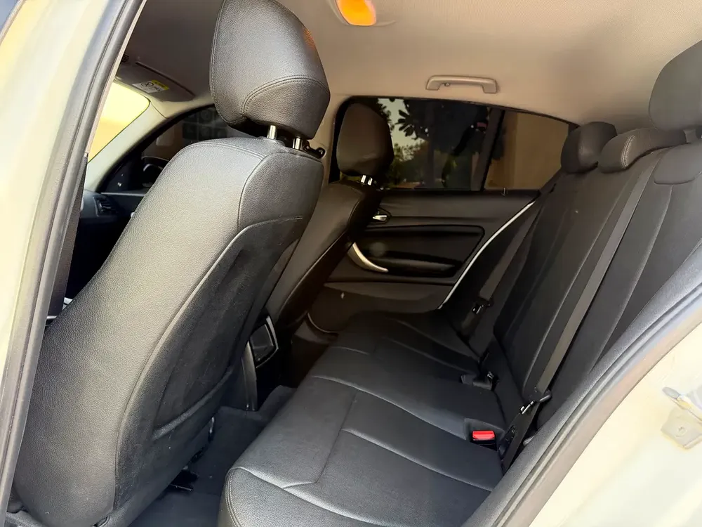 BMW 120i //FULL SERVICE HISTORY BY AGENCY// SUPER CLEAN ((GCC)). - Image 14