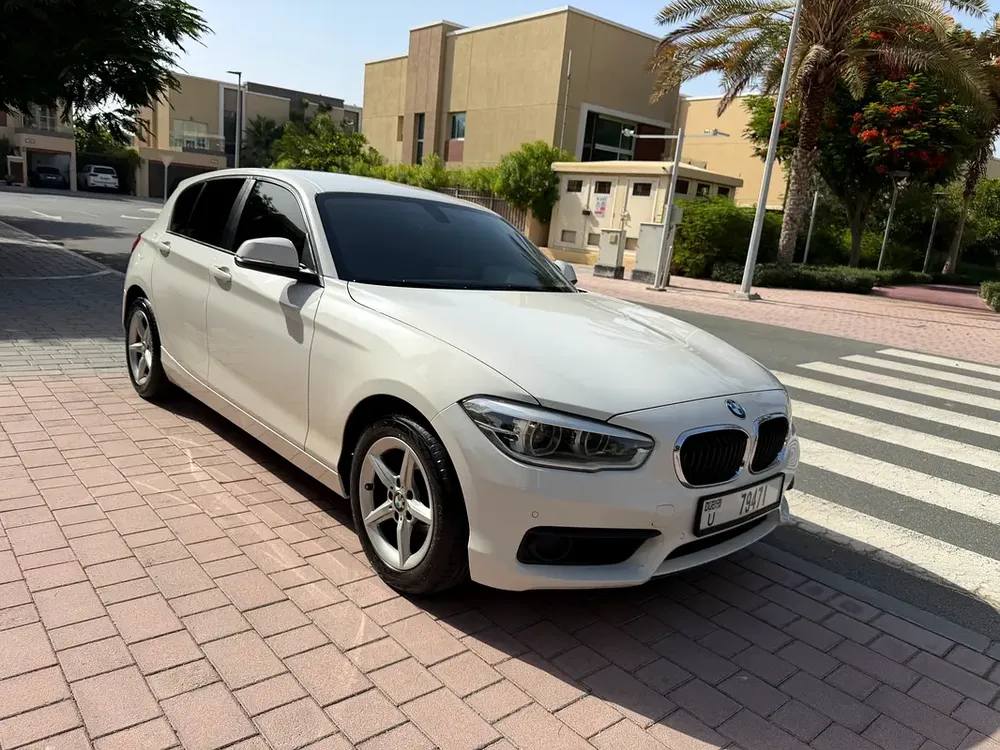 BMW 120i //FULL SERVICE HISTORY BY AGENCY// SUPER CLEAN ((GCC)). - Image 6