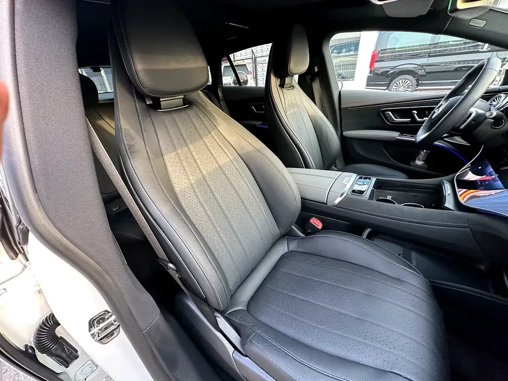 Mercedes Benz EQS450+  2023 included warranty  service contract - Image 9