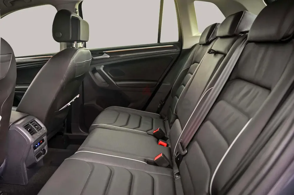 AED 1596/month | 2023 Volkswagen Tiguan Life | GCC Specs | Ref#443082 - Image 12