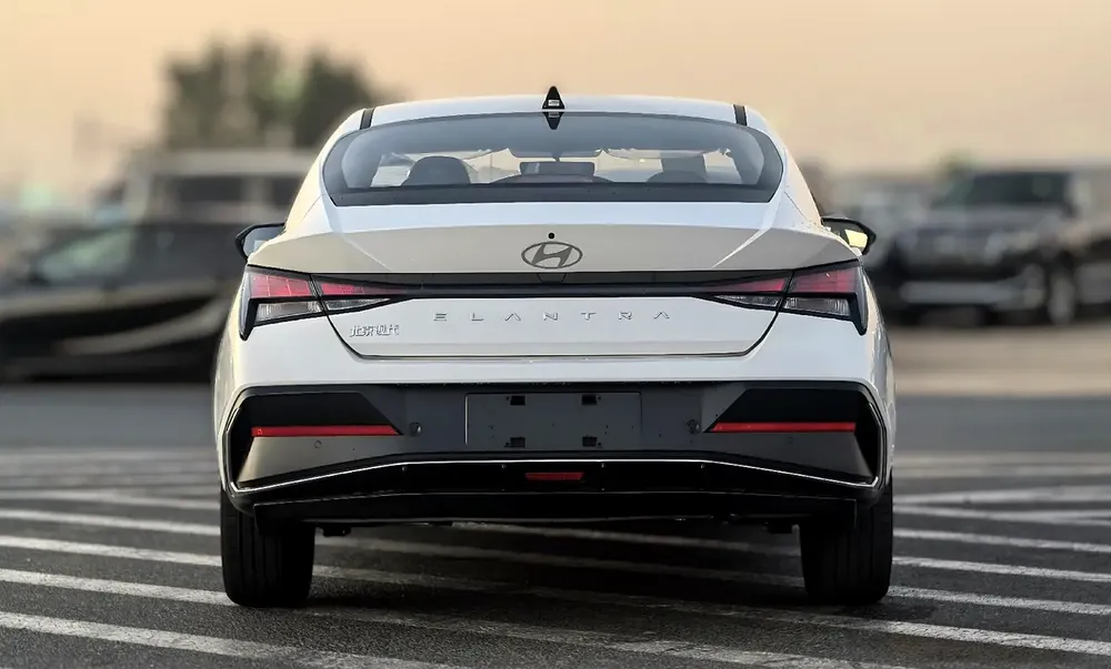 2025 Hyundai Elantra Elite Edition - Chinese Specs - Brand New Condition - Image 13