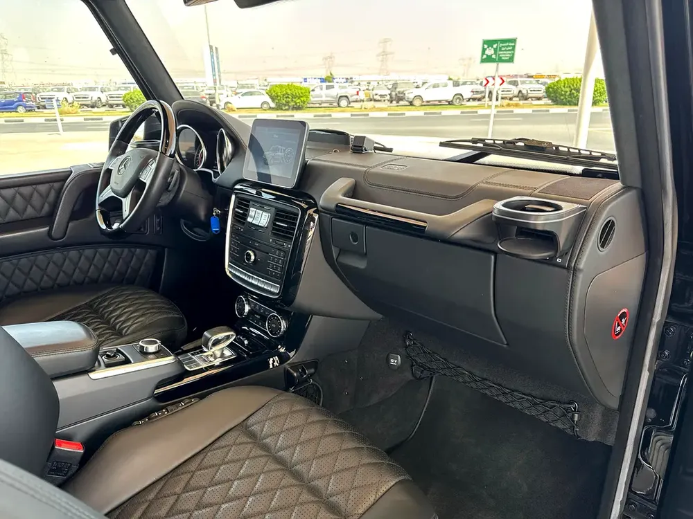 Mercedes Benz G63 AMG 2018 61,000km only - Japan Import - Clean Title - Image 10