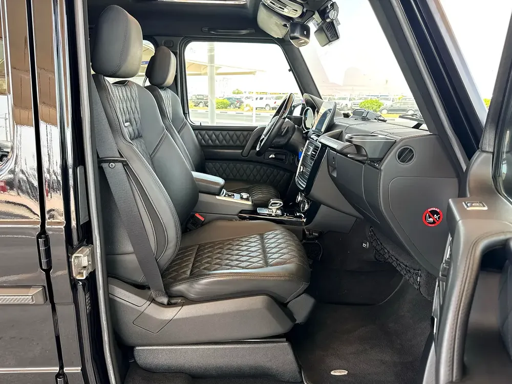 Mercedes Benz G63 AMG 2018 61,000km only - Japan Import - Clean Title - Image 12