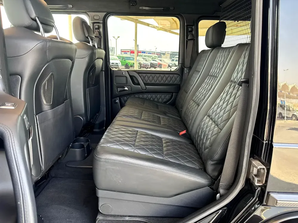 Mercedes Benz G63 AMG 2018 61,000km only - Japan Import - Clean Title - Image 13
