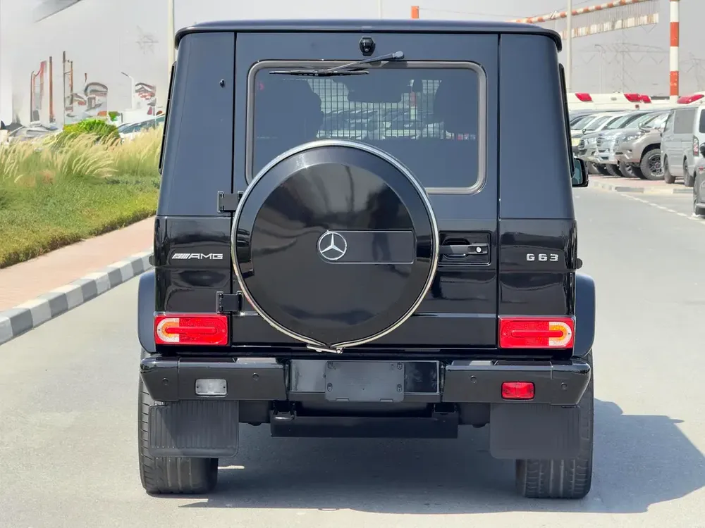 Mercedes Benz G63 AMG 2018 61,000km only - Japan Import - Clean Title - Image 6