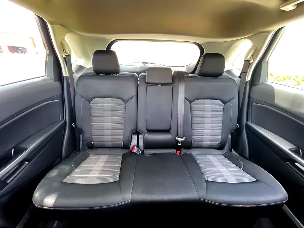UNLIMITED MILEAGE WARRANTY / AWD + NAVIGATION + CAMERA + LANE ASSIST + BLIND SPOT RADAR + FULL LED - Image 19