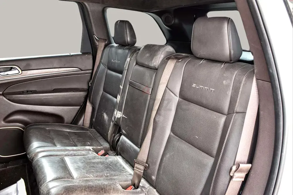 AED 2193/month | 2014 Jeep Grand Cherokee Summit | GCC Specs | Ref#390164 - Image 13