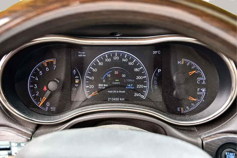 AED 2193/month | 2014 Jeep Grand Cherokee Summit | GCC Specs | Ref#390164 - Image 18