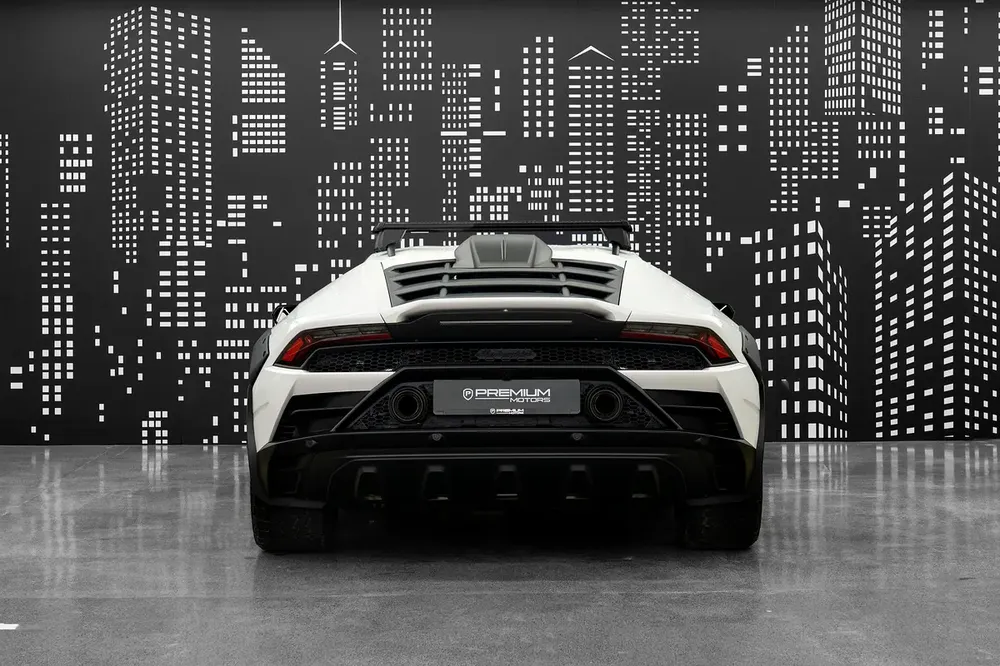 LAMBORGHINI | HURACAN STERRATO | 2023MY | 1 OF 1499 - Image 9