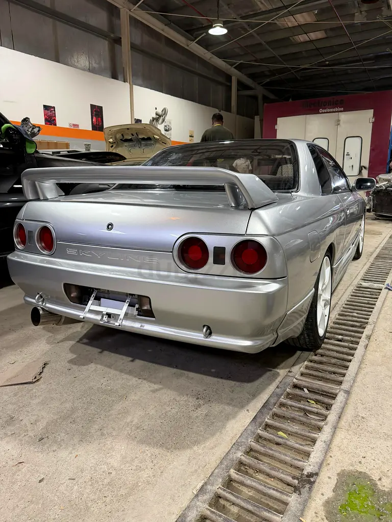 1992 Nissan R32 Base - Pristine Japanese Import - Image 5
