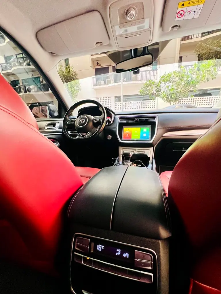 MG RX8 Luxury 2022 - GCC Specs - Excellent Condition! - Image 9