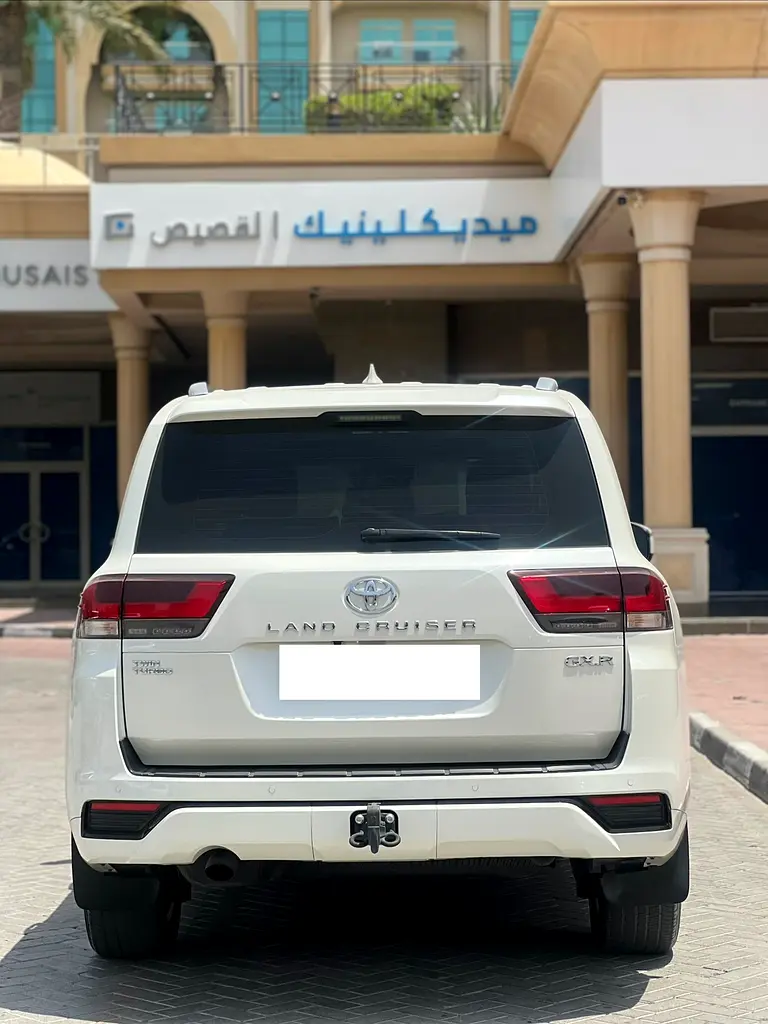 TOYOTA LANDCRUISER 2024 GXR TWIN TURBO GCC Specs - Brand New - Image 4