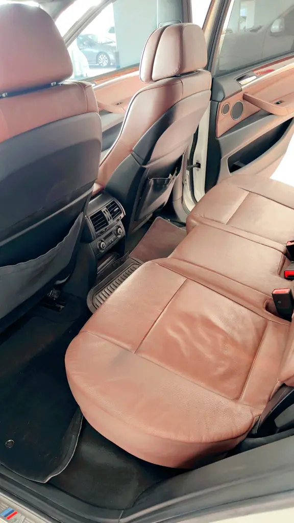 BMW X5 M50i 2012 GCC Specs - Excellent Condition - Image 8