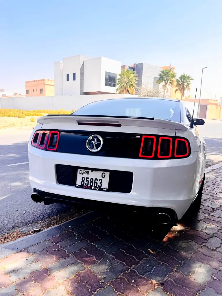 Ford Mustang V6 2014 American Specs - Well Maintained - Image 6
