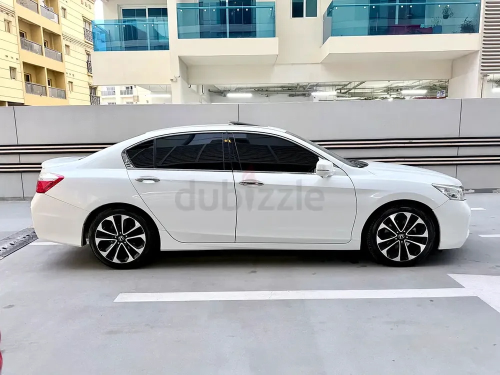 2016 Honda Accord 3.5L V6 Sport GCC - Image 6