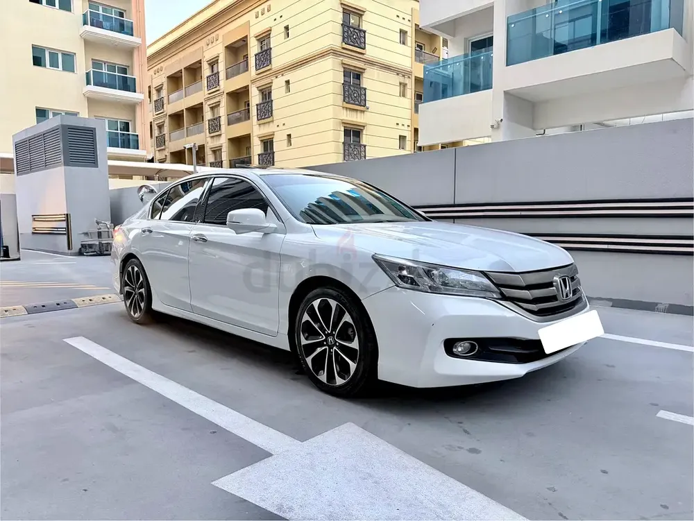 2016 Honda Accord 3.5L V6 Sport GCC - Image 7