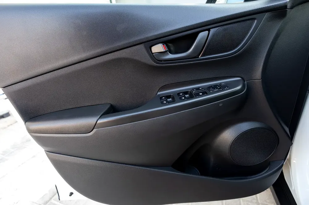 Hyundai Kona 2023 - Image 17