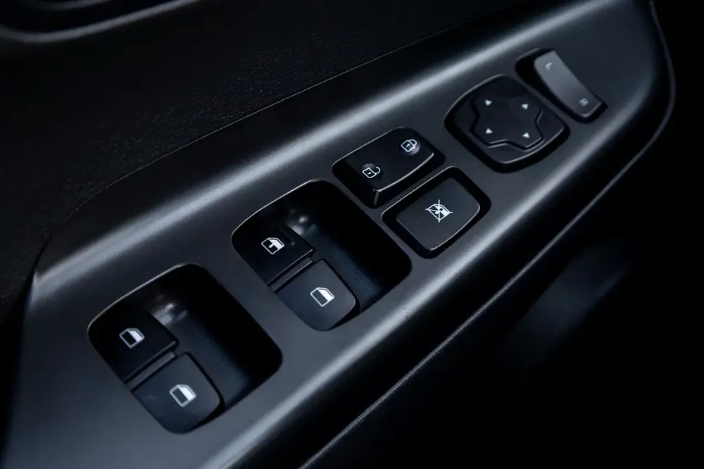 Hyundai Kona 2023 - Image 18