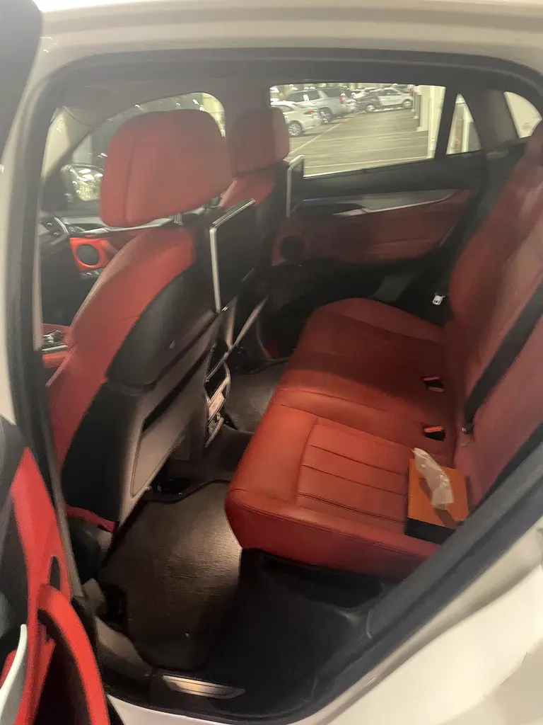 BMW X6 xDrive35i 2016 | GCC Specs | Well Maintained - Image 4