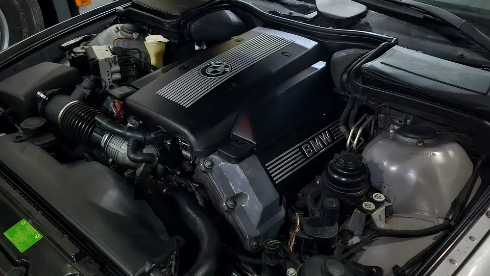 1997 BMW E39 540I | 6 - Speed Manual | Classic E39 V8 - Image 16