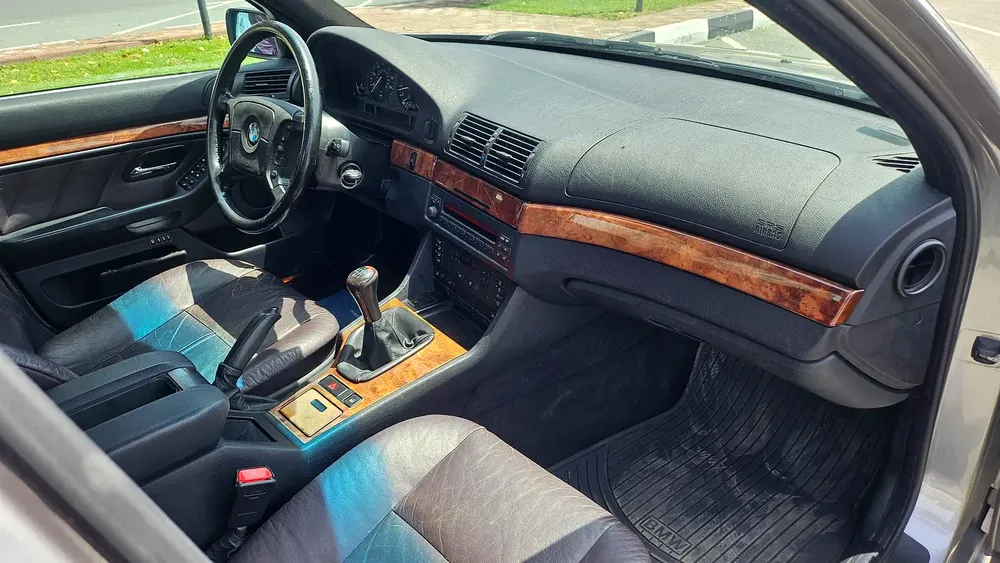 1997 BMW E39 540I | 6 - Speed Manual | Classic E39 V8 - Image 9