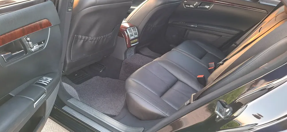 Mercedes Benz S550 model 2008 good condition input Japan - Image 16