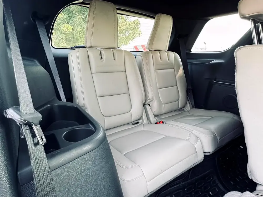 FORD EXPLORER | XLT I WHITE INTERIOR | 2014 | ONLY : 115,375 KM | JAPAN IMPORT | CLEAN TITLE - Image 17