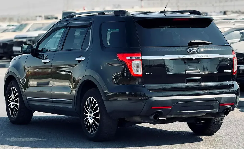 FORD EXPLORER | XLT I WHITE INTERIOR | 2014 | ONLY : 115,375 KM | JAPAN IMPORT | CLEAN TITLE - Image 6