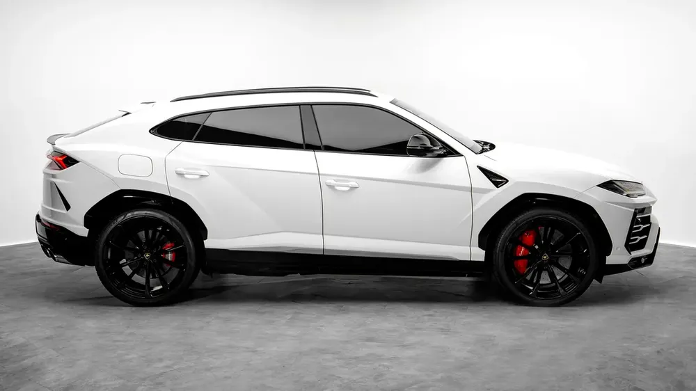 Lamborghini Urus - 2021 - GCC Specs - Under Warranty - Image 17