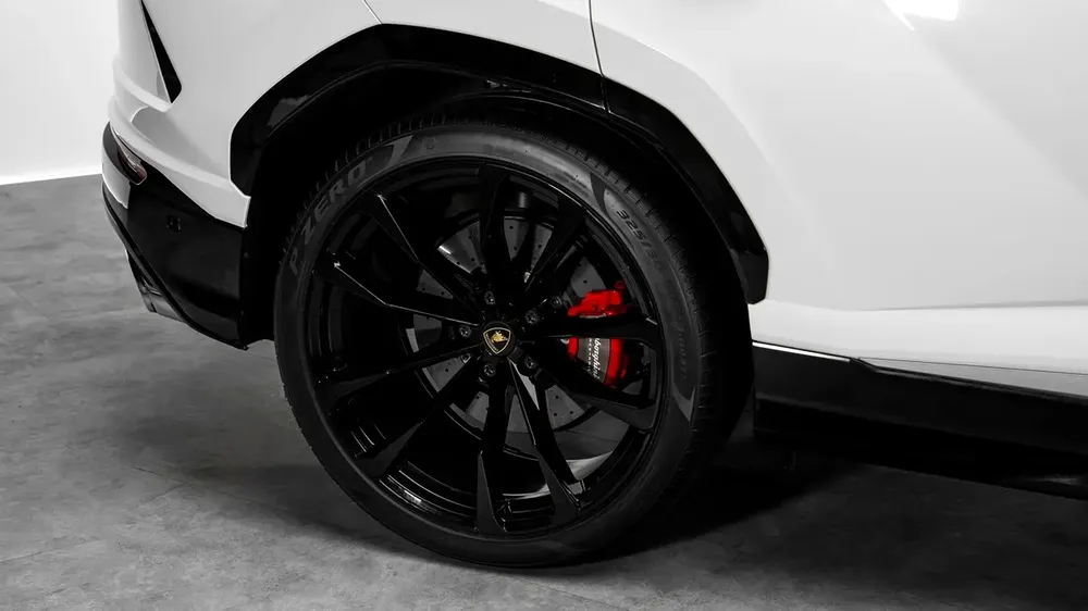 Lamborghini Urus - 2021 - GCC Specs - Under Warranty - Image 18