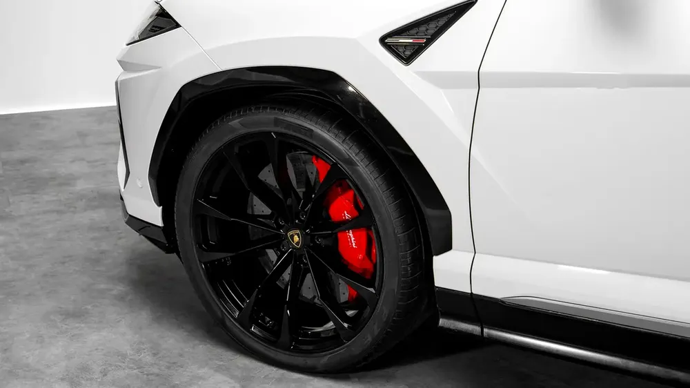 Lamborghini Urus - 2021 - GCC Specs - Under Warranty - Image 4
