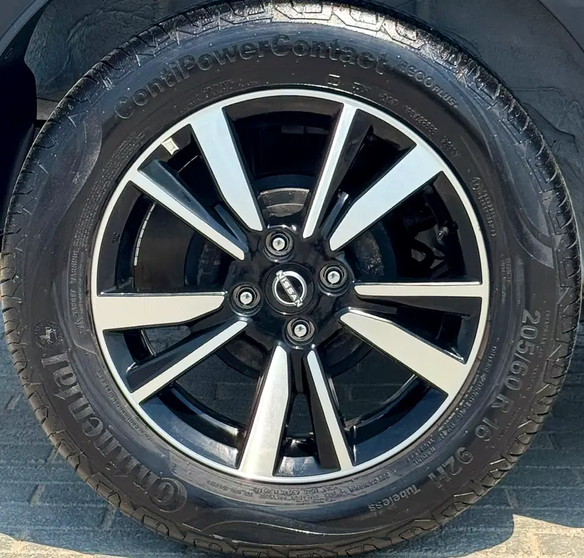 Nissan Kicks 2024 SV Brand New Condition GCC Spec First Owner Used car For Sale - Image 18