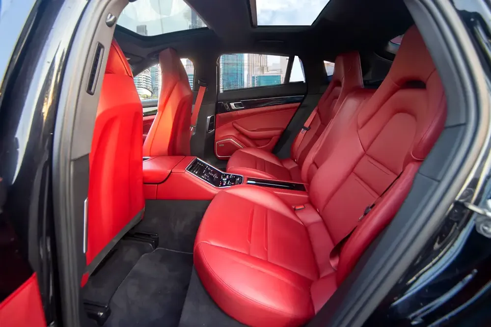 4,700 P.M | 0% DownPayment | Porsche Service | Extra Options - Image 11