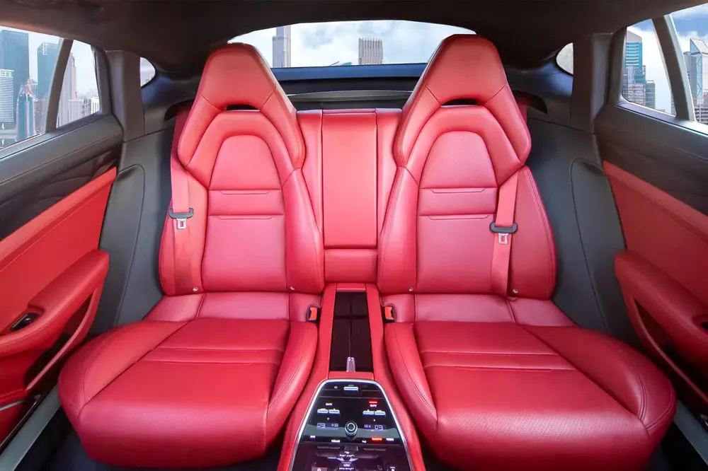 4,700 P.M | 0% DownPayment | Porsche Service | Extra Options - Image 17
