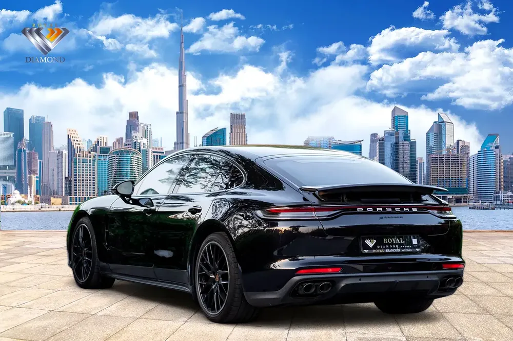 4,700 P.M | 0% DownPayment | Porsche Service | Extra Options - Image 6