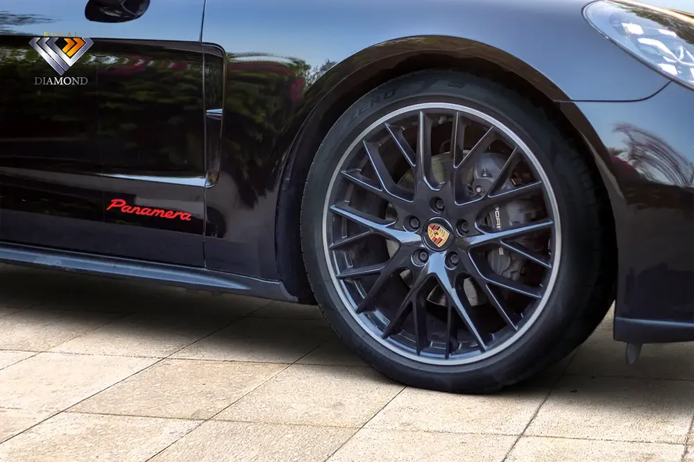 4,700 P.M | 0% DownPayment | Porsche Service | Extra Options - Image 8