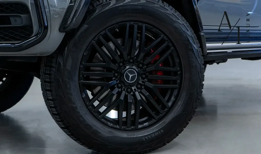 2023 Mercedes-Benz G-63 AMG 4×4², Carbon Fibre Package, Excellent Condition, European Specs - Image 4