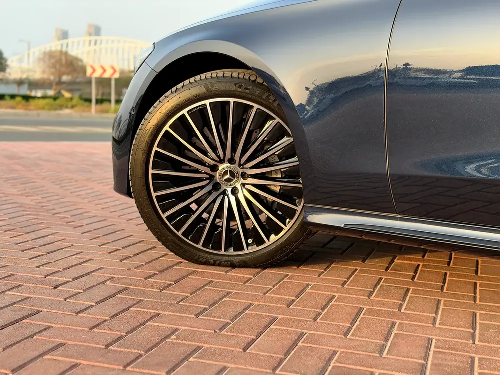 Mercedes E300 With AMG Under Warranty & Service Package - Image 4