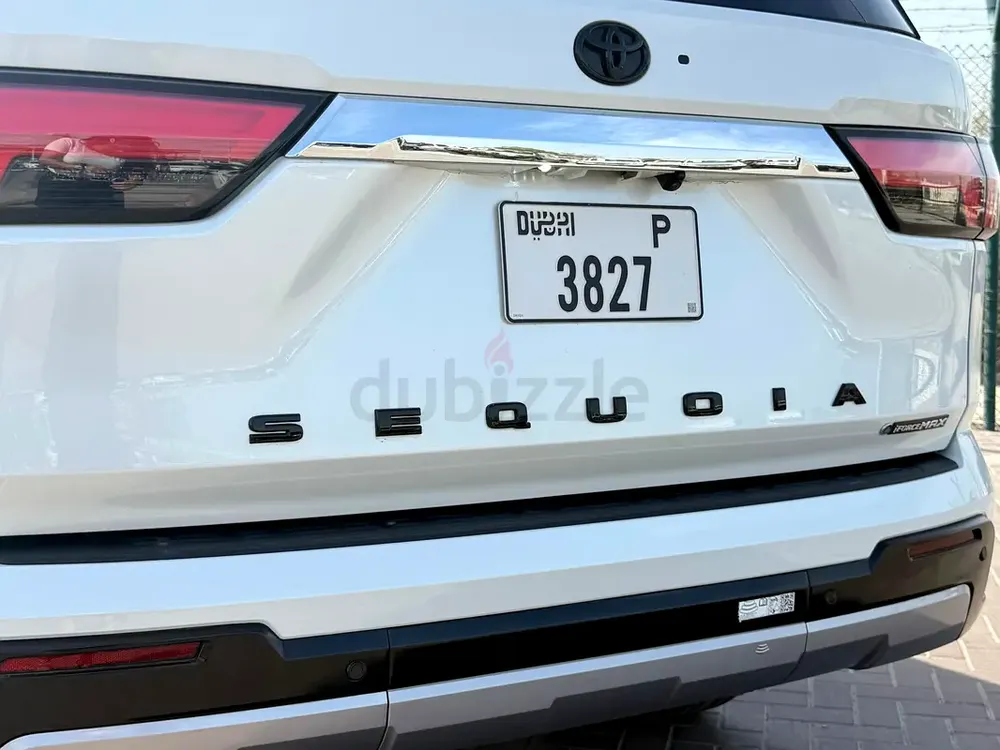2025 Toyota Sequoia Limited | American Specs | Hybrid V6 Turbo - Image 13