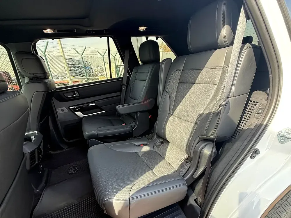 2025 Toyota Sequoia Limited | American Specs | Hybrid V6 Turbo - Image 17