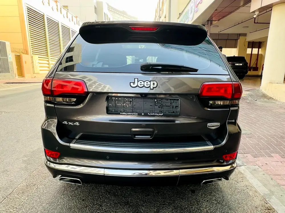 Jeep Grand Cherokee Summit 2014 | 5.7L HEMI V8 | GCC Specs | Full Option | 4WD - Image 16