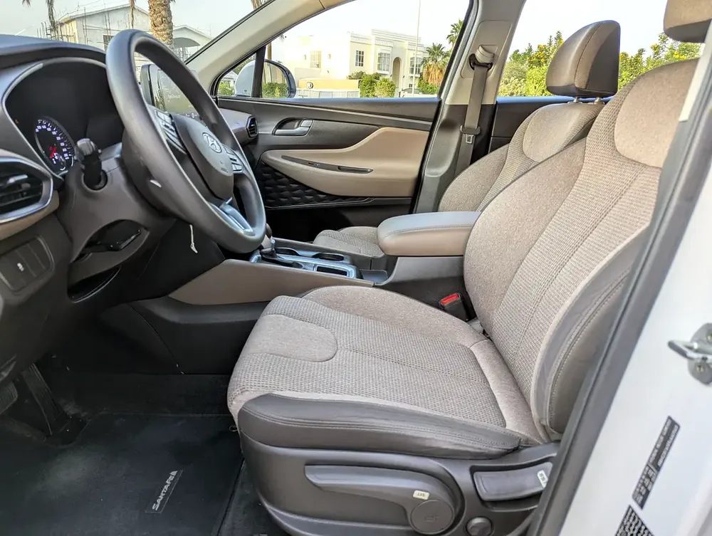 Pristine 2023 Hyundai Santa Fe Limited GCC Immaculate Condition Single Hand Driven Low KM Family.SUV - Image 5