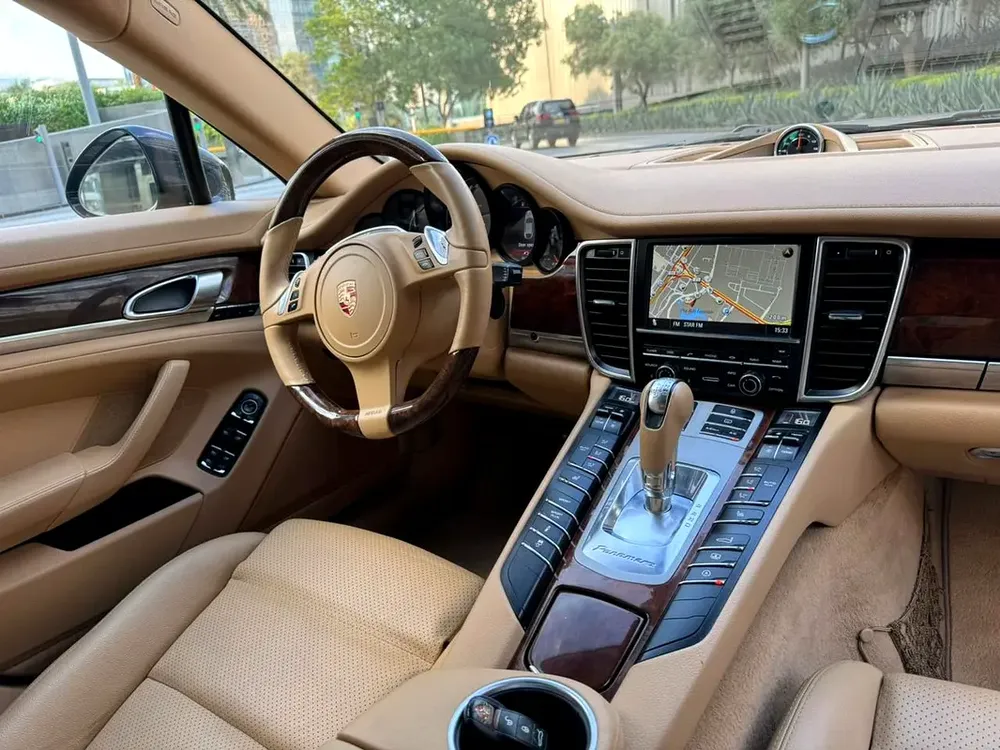 SPECIAL PORSCHE PANAMERA 4S V6 — TOP RANGE — GCC —  ACCIDENTS FREE — UNIQUE CAR — BEST CONDITION - Image 17