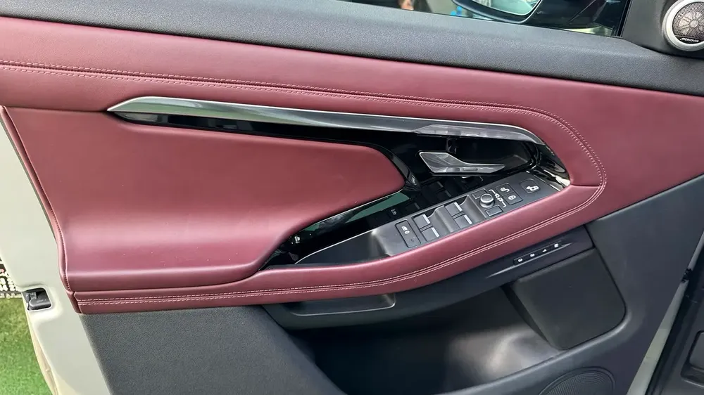 Evoque RDynamic model 2020 gcc original paint آيفوك ار ديناميك موديل ٢٠٢٠ خليجية صبغ وكالة - Image 13