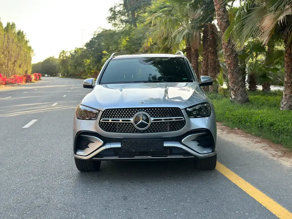 2025 Mercedes-Benz GLE 350 4MATIC | Like New | Warranty | 6000 KM | 2.0L Inline-4 | 255 HP - Image 4