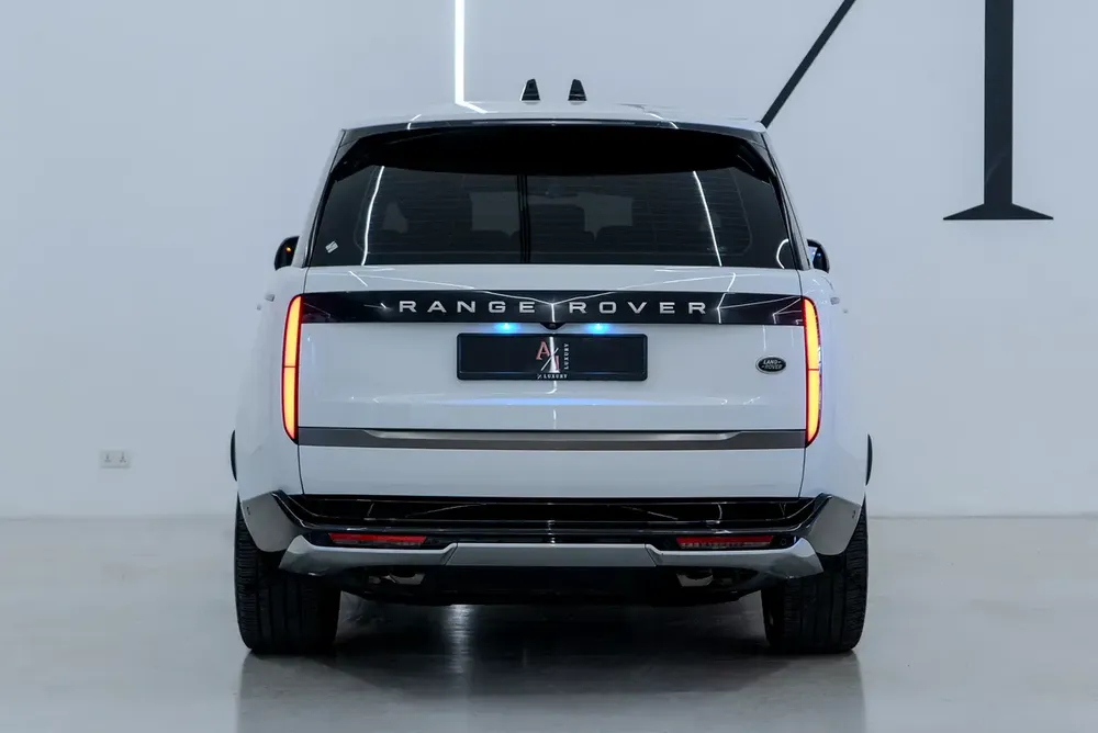 2023 Range Rover HSE P530, Fully Loaded Excellent Condition, GCC Specs - Image 4